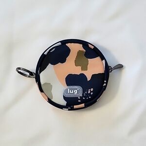 Lug Coin Pouch